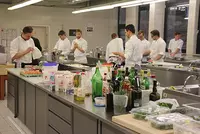 Einzigartiges Spezialwissen für die angehenden Küchenmeister IHK der Eckert Schulen Regenstauf: Shannon Campbell lüftete die Geheimnisse um "Pure New Zealand Cuisine"