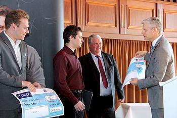 Die besten Staatlich geprüften Maschinenbautechniker erhielten eine Prämie von der Dr. Eckert Akademie Die besten Staatlich geprüften Maschinenbautechniker erhielten eine Prämie von der Dr. Eckert Akademie