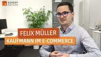 Felix Müller (25) meistert am Berufsförderungswerk Eckert seine Umschulung zum Kaufmann im E-Commerce. Mit einem Notendurchschnitt von 1,25 öffnen sich ihm erfolgsversprechende Karrieremöglichkeiten. Der frisch gebackene Marketing-Manager beweist: „Wenn m Felix Müller (25) meistert am Berufsförderungswerk Eckert seine Umschulung zum Kaufmann im E-Commerce. Mit einem Notendurchschnitt von 1,25 öffnen sich ihm erfolgsversprechende Karrieremöglichkeiten. Der frisch gebackene Marketing-Manager beweist: „Wenn man will, kann man alles schaffen“.