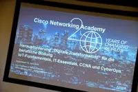 Ortstermin am Campus Regenstauf: Die Eckert Schulen und Cisco planen in Zukunft ihre Zusammenarbeit zu intensivieren. Besonders die angehenden Staatlich geprüften Techniker profitieren davon in ihrer Vollzeit-Weiterbildung. Ortstermin am Campus Regenstauf: Die Eckert Schulen und Cisco planen in Zukunft ihre Zusammenarbeit zu intensivieren. Besonders die angehenden Staatlich geprüften Techniker profitieren davon in ihrer Vollzeit-Weiterbildung.