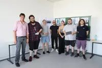 Die Projektarbeit „Zeitgeist“ stellte die perfekte Gelegenheit für angehende Elektroniker für Geräte und Systeme (m/w/d) dar, die Komplexität realer Projekte zu meistern und lösungsorientiert zu arbeiten. Die Projektarbeit „Zeitgeist“ stellte die perfekte Gelegenheit für angehende Elektroniker für Geräte und Systeme (m/w/d) dar, die Komplexität realer Projekte zu meistern und lösungsorientiert zu arbeiten.