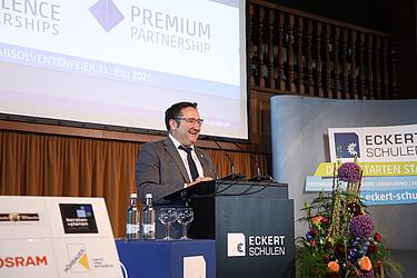 M.A. Tobias Gotthardt, MdL - Staatssekretär im Bayerischen Wirtschaftsministerium M.A. Tobias Gotthardt, MdL - Staatssekretär im Bayerischen Wirtschaftsministerium