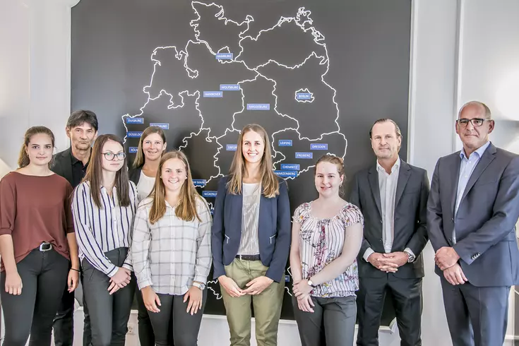 Durchstarten in expandierenden Familienunternehmen: Die Unternehmensgruppe Eckert begrüßt die neuen Auszubildenden Durchstarten in expandierenden Familienunternehmen: Die Unternehmensgruppe Eckert begrüßt die neuen Auszubildenden