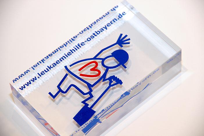 Eckert Schulen spenden 20.000 € an Leukämiehilfe Eckert Schulen spenden 20.000 € an Leukämiehilfe