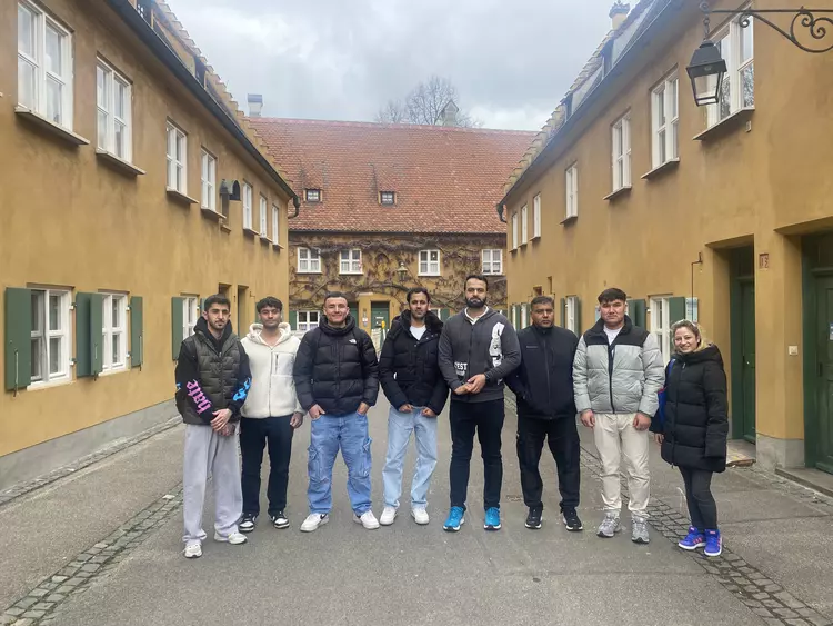 BAMF-Sprachkursteilnehmer der Eckert Schulen Augsburg bei einer Exkursion bzw. Stadt Rallye
