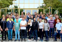 Großer Herbst-Kursstart am Montag, den 03. September 2018. Die Eckert Schulen begrüßen die angehenden Industriemeister IHK in ganz Deutschland. Auf dem Bild freuen sich die Teilnehmer am Campus Regenstauf auf erfolgreiche acht Monate ihrer Vollzeit-Weiter Großer Herbst-Kursstart am Montag, den 03. September 2018. Die Eckert Schulen begrüßen die angehenden Industriemeister IHK in ganz Deutschland. Auf dem Bild freuen sich die Teilnehmer am Campus Regenstauf auf erfolgreiche acht Monate ihrer Vollzeit-Weiterbildung.