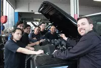 Gäste aus Malaysia lernen in Bayern: Der patentierte „Deutsche Industriemeister International“ schlägt als bundesweit einzigartiges Angebot bereits heute eine „Brücke der Bildung“ in die Welt. In diesem Jahr haben 60 Absolventen ihre Meisterzeugnisse erha Gäste aus Malaysia lernen in Bayern: Der patentierte „Deutsche Industriemeister International“ schlägt als bundesweit einzigartiges Angebot bereits heute eine „Brücke der Bildung“ in die Welt. In diesem Jahr haben 60 Absolventen ihre Meisterzeugnisse erhalten.