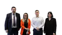 Prof. Dr. Convent (DIPLOMA Hochschule), Dr. Alexandra Ott-Kroner und Sabrina Hawle (DIPLOMA Studienzentrum Regenstauf am Regionalen Bildungszentrum Eckert) gratulieren dem neuen B.Eng.-Absolventen. Prof. Dr. Convent (DIPLOMA Hochschule), Dr. Alexandra Ott-Kroner und Sabrina Hawle (DIPLOMA Studienzentrum Regenstauf am Regionalen Bildungszentrum Eckert) gratulieren dem neuen B.Eng.-Absolventen.