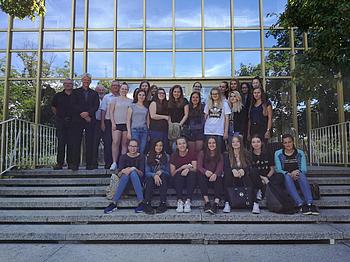 Besuch Mädchenrealschule Schwandorf an der Technikerschule Regenstauf