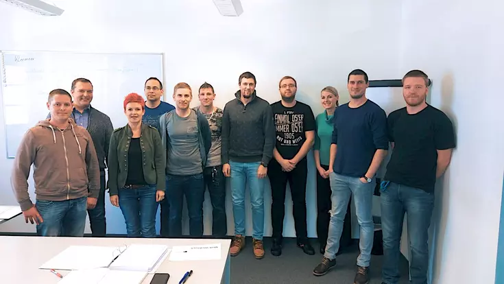 Die jüngsten Absolventen des Vorbereitungslehrgangs zur Ausbildereignung (AdA-Schein) der Eckert Schulen Chemnitz - deutschlandweit wird der Kurs bei den Eckert Schulen auch in einer gutscheinfinanzierten Variante speziell für Mitarbeiter in Klein- oder K Die jüngsten Absolventen des Vorbereitungslehrgangs zur Ausbildereignung (AdA-Schein) der Eckert Schulen Chemnitz - deutschlandweit wird der Kurs bei den Eckert Schulen auch in einer gutscheinfinanzierten Variante speziell für Mitarbeiter in Klein- oder Kleinstunternehmen angeboten.