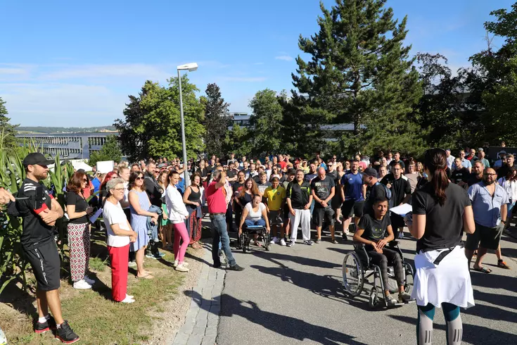 Über 200 Teilnehmer/-innen brachten den Campus am Sportfest 2022 in Bewegung. (Foto: Eckert Schulen)
