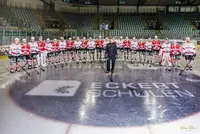Ein bärenstarkes Team: Die Eckert Schulen und die Eisbären Regensburg Ein bärenstarkes Team: Die Eckert Schulen und die Eisbären Regensburg