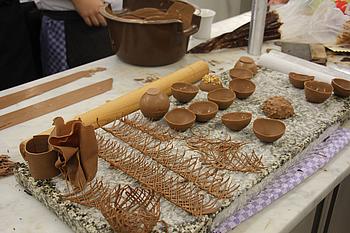 Nach kurzer Zeit strömte wohliger Schokoladenduft durch den Raum und machte die Lehrküche zur Pâtisserie.