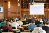 Gemeinsamer Auftakt der neuen Technikerklassen mit wichtigen Informationen zur Weiterbildung.