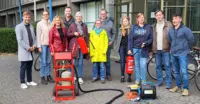 Von links nach rechts: Fachkraft für Arbeitssicherheit Herr Reimann, Frau Reimann, Frau Fork, Herr Neveling, Regionalleitung Frau Roolf, Frau Buschmann, Herr Lorenz, Frau Singer, Frau Rickel, Herr Döring, Fachbereichsleiter Personal Herr Weigert Von links nach rechts: Fachkraft für Arbeitssicherheit Herr Reimann, Frau Reimann, Frau Fork, Herr Neveling, Regionalleitung Frau Roolf, Frau Buschmann, Herr Lorenz, Frau Singer, Frau Rickel, Herr Döring, Fachbereichsleiter Personal Herr Weigert