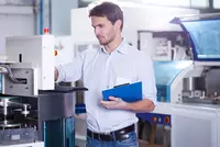 Ausbildung in nur einem Jahr: Die Eckert Schulen bieten Studienabbrechern aus den MINT-Fächern sowie dem Bauwesen & Architektur ein einmaliges Karrieresprungbrett. Bachelorniveau statt Karriere-Aus: Mit dem Fast Track - Praxisstudium für Studienabbrecher Ausbildung in nur einem Jahr: Die Eckert Schulen bieten Studienabbrechern aus den MINT-Fächern sowie dem Bauwesen & Architektur ein einmaliges Karrieresprungbrett. Bachelorniveau statt Karriere-Aus: Mit dem Fast Track - Praxisstudium für Studienabbrecher ist parallel die Weiterbildung zum Staatlich geprüften Techniker möglich.