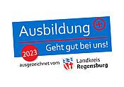 Siegel mit dem Text „Ausbildung – Geht gut bei uns!“, ausgezeichnet vom Landkreis Regensburg für das Jahr 2023.