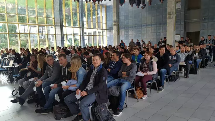 Kursstart der Staatlich geprüften Techniker in Fernlehre an 5 Standorten der Eckert Schulen am Samstag, den 23.09.2017 Kursstart der Staatlich geprüften Techniker in Fernlehre an 5 Standorten der Eckert Schulen am Samstag, den 23.09.2017