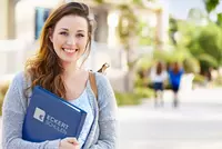 Berufsbegleitend studieren? Was in Zeiten lebenslangen Lernens nach und nach heute an vielen Hochschulen zunehmend nachgefragt wird, leben die Eckert Schulen schon seit 15 Jahren. Foto: Shutterstock Berufsbegleitend studieren? Was in Zeiten lebenslangen Lernens nach und nach heute an vielen Hochschulen zunehmend nachgefragt wird, leben die Eckert Schulen schon seit 15 Jahren. Foto: Shutterstock
