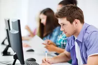 Was wäre, wenn ein Lerncomputer solche Blockaden erkennen und sein Vorgehen entsprechend anpassen würde? Die Antwort auf diese Frage liefert das Projekt SensoMot, an dem sich auch das Fernlehrinstitut Dr. Robert Eckert beteiligt. Was wäre, wenn ein Lerncomputer solche Blockaden erkennen und sein Vorgehen entsprechend anpassen würde? Die Antwort auf diese Frage liefert das Projekt SensoMot, an dem sich auch das Fernlehrinstitut Dr. Robert Eckert beteiligt.