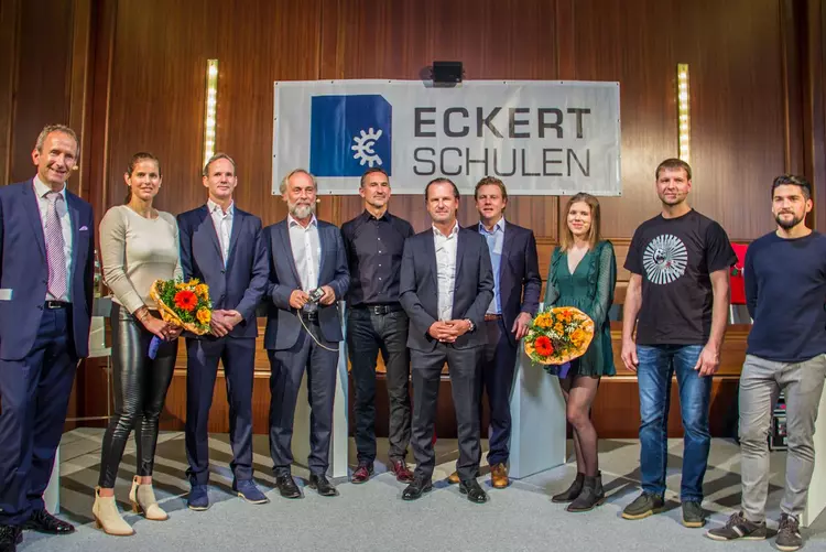Erfolgreich über sich hinauswachsen, Motivation in Sport, Business & Bildung – Wege und Strategien für neue Höchstleistungen: Tilmann Schöberl moderierte die erste „Eckert-Talkrunde“ mit Sportgrößen und Ausnahmetrainern aus der Region Erfolgreich über sich hinauswachsen, Motivation in Sport, Business & Bildung – Wege und Strategien für neue Höchstleistungen: Tilmann Schöberl moderierte die erste „Eckert-Talkrunde“ mit Sportgrößen und Ausnahmetrainern aus der Region