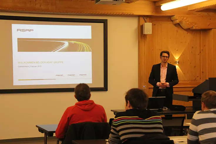 Firma ASAP zu Besuch am Campus in Regenstauf Firma ASAP zu Besuch am Campus in Regenstauf