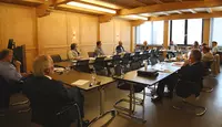Aus dem Kreis der bayerischen Reha-Einrichtungen nahmen die Berufsförderungswerke Kirchseeon, Nürnberg, Würzburg sowie das BFW Eckert an den ergiebigen Gesprächen teil, vonseiten der Leistungsträger beteiligten sich hochrangige Vertreter der Regionaldirektion und des Regionalen Einkaufszentrums der Bundesagentur für Arbeit Bayern und der Deutschen Rentenversicherung.
