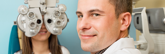 Fachkraft für Augenoptik
